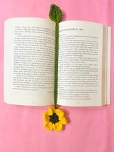 Daisy Charm Bookmark